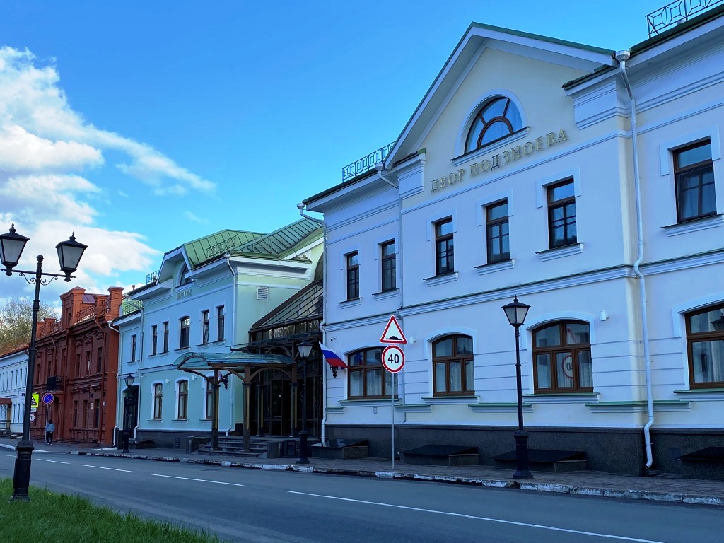Главный корпус отеля Двор Подзноева 